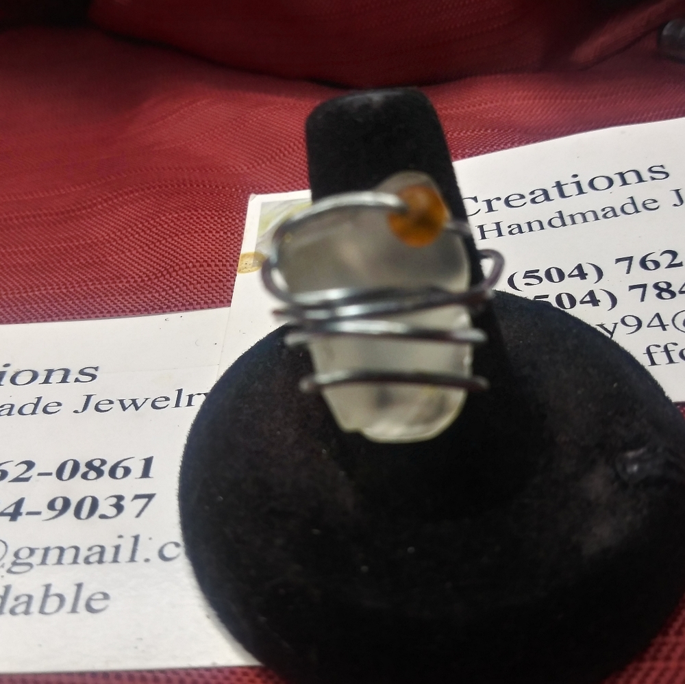 Jewelry - Picture 5 of 6